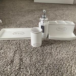 NEW Hotel Vendome Bathroom Set